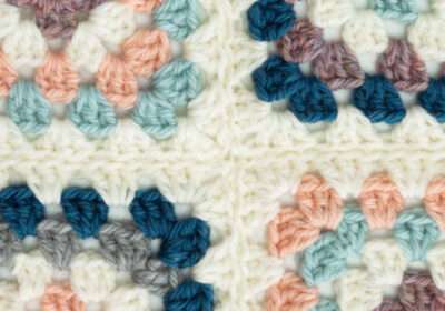 How to Join Granny Squares with a Flat Seam that’s Invisible