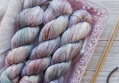 How Much Yarn Is Needed for Basic Projects + How to Build a Yarn Calculator