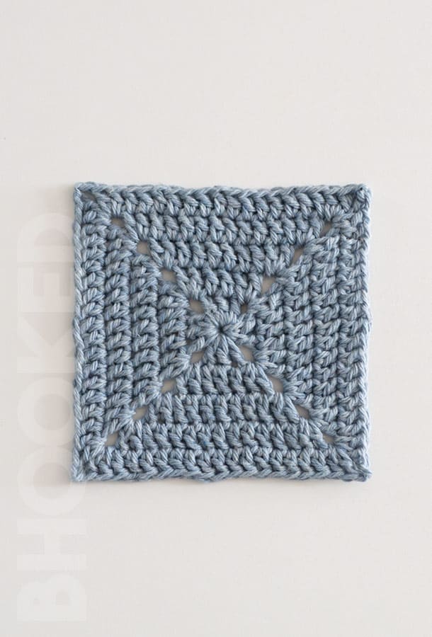 Easy Granny Square - No Seam, No Twist! Easy to Follow Written Crochet  Pattern