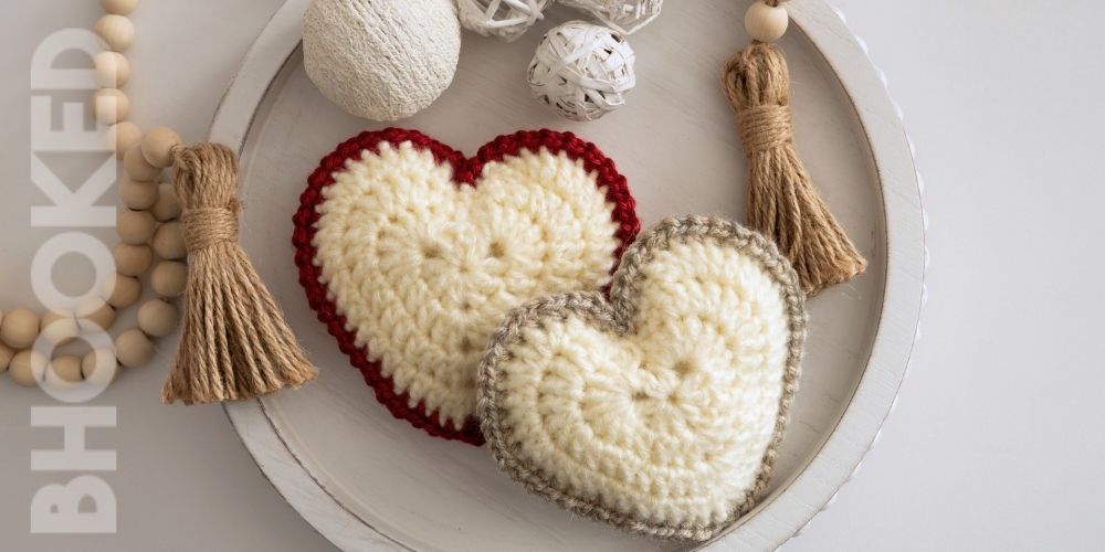 Two farmhouse hearts crochet pattern